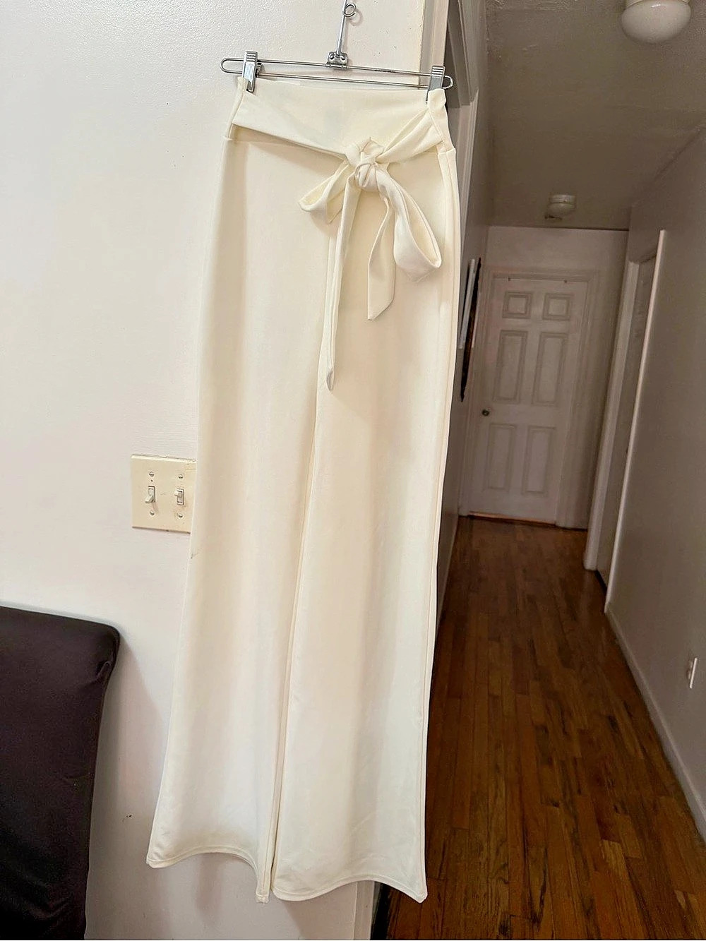 Windsor Maxi Tie Waist Skirt in Cream Size Small